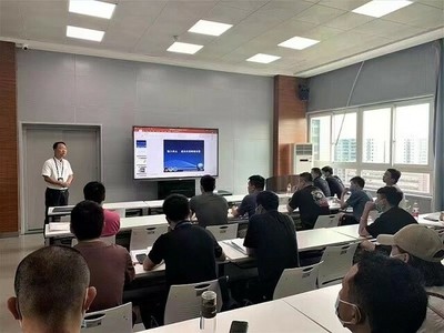 鞏固技能促提升 交流學(xué)習(xí)強(qiáng)安全——重慶空管分局精細(xì)化開展西南地區(qū)中小機(jī)場復(fù)訓(xùn)工作技術(shù)交流側(cè)記